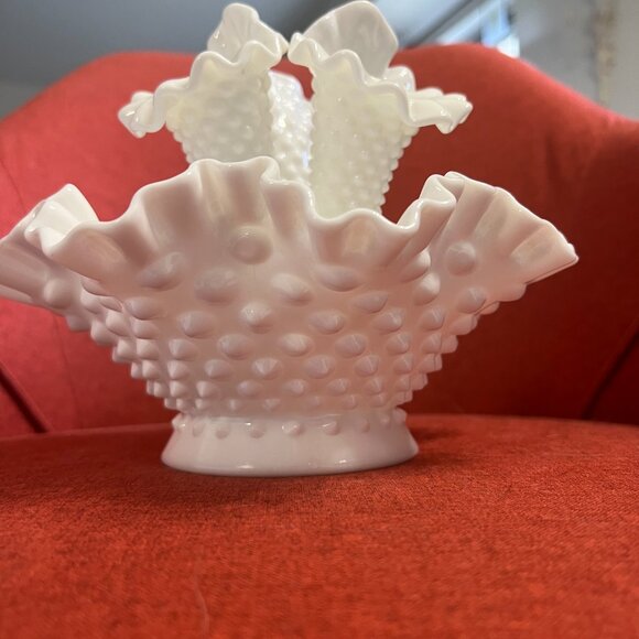 Vintage Fenton Hobnail Milk Glass Epergne: 1950s Ruffled Trumpet Vase - Picture 2 of 11